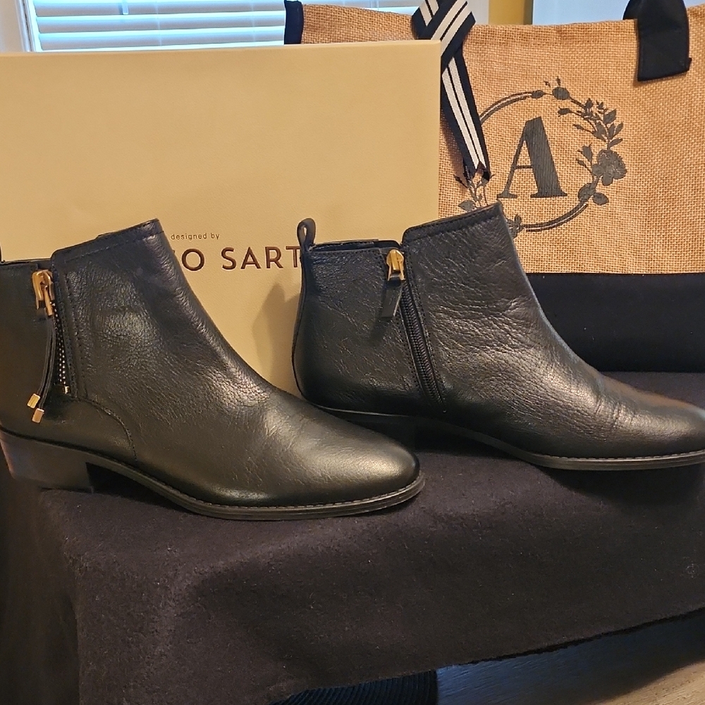 Franco Sarto Black Leather Zipper Booties
